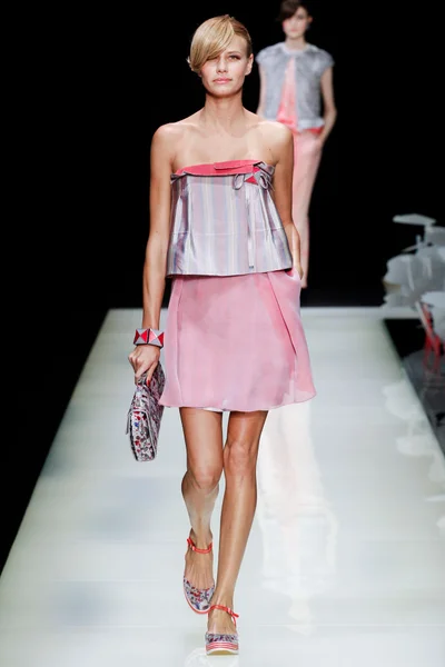Look 8